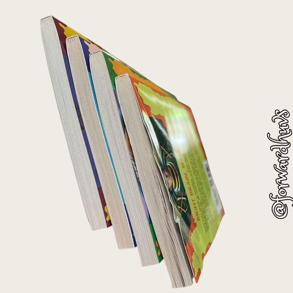 Goosebumps Book Collection by R.L. Stine: Books #17-20 in Slipcase - Picture 12 of 14